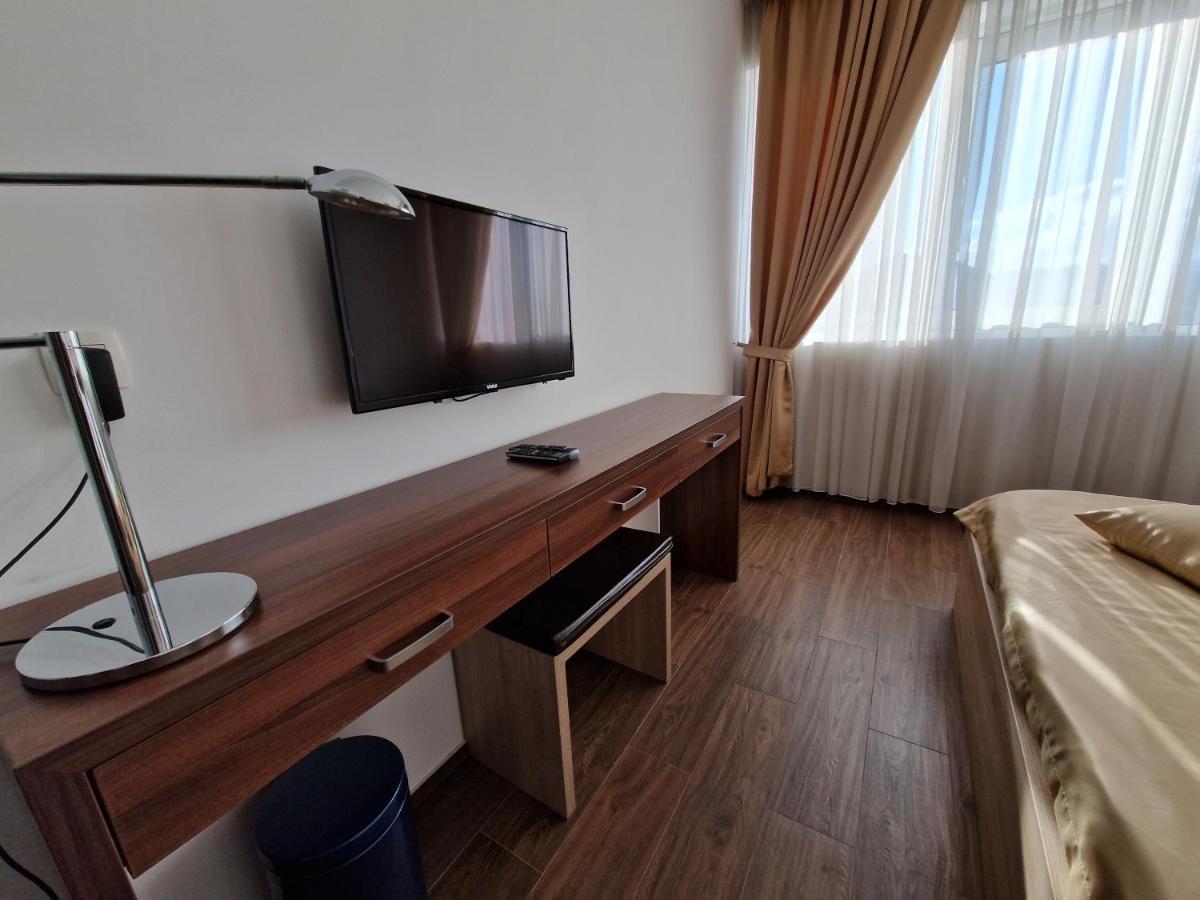 Motel Celebic Mitrovici  Екстер'єр фото