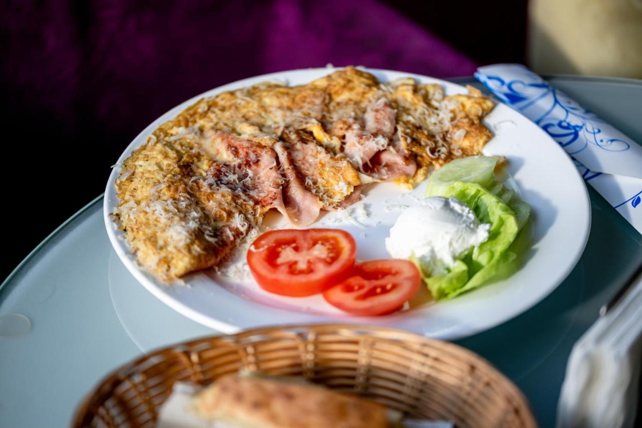 Motel Celebic Mitrovici  Екстер'єр фото